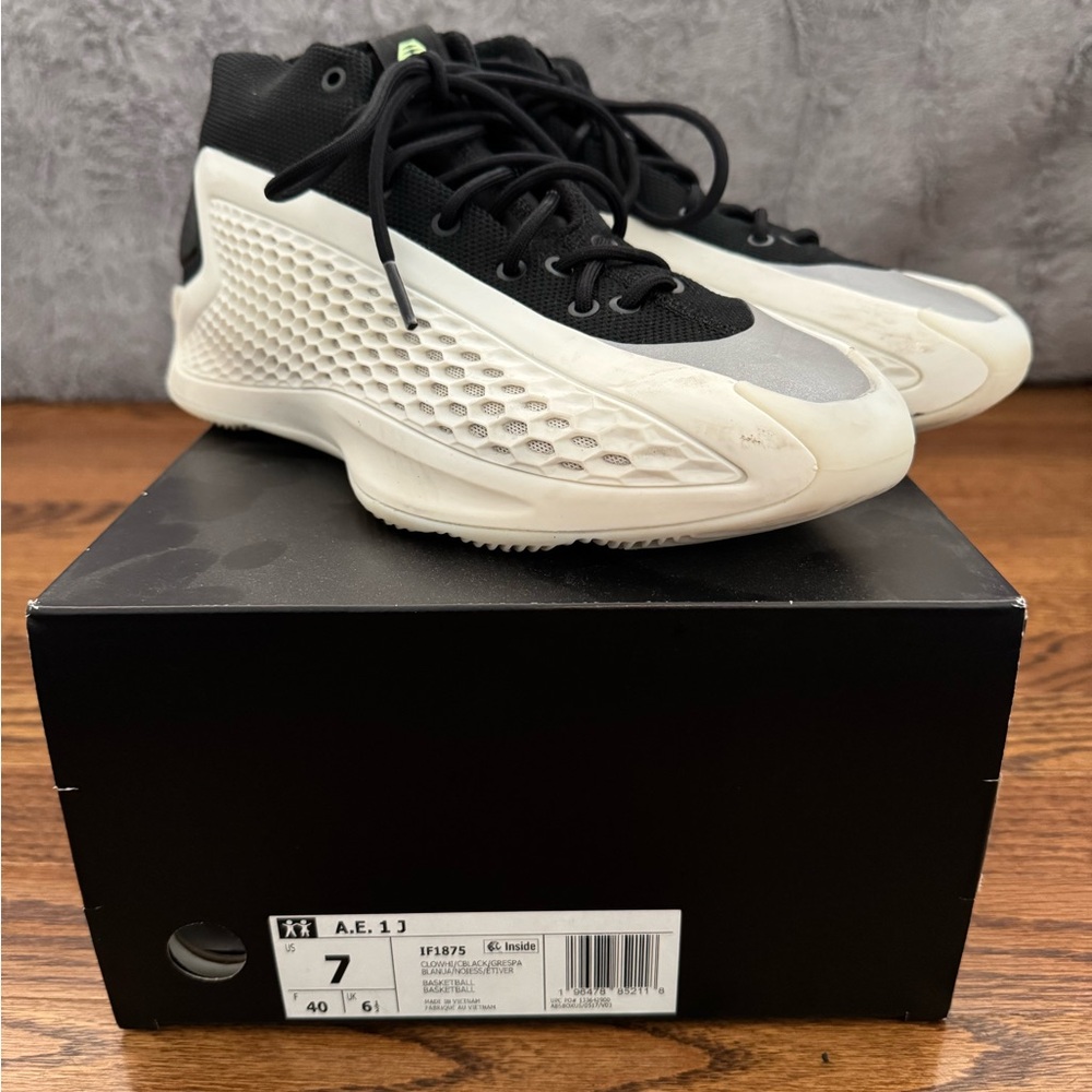 Adidas Anthony Edwards 1 J, “Stormtrooper”, basketball shoes, youth size 7
